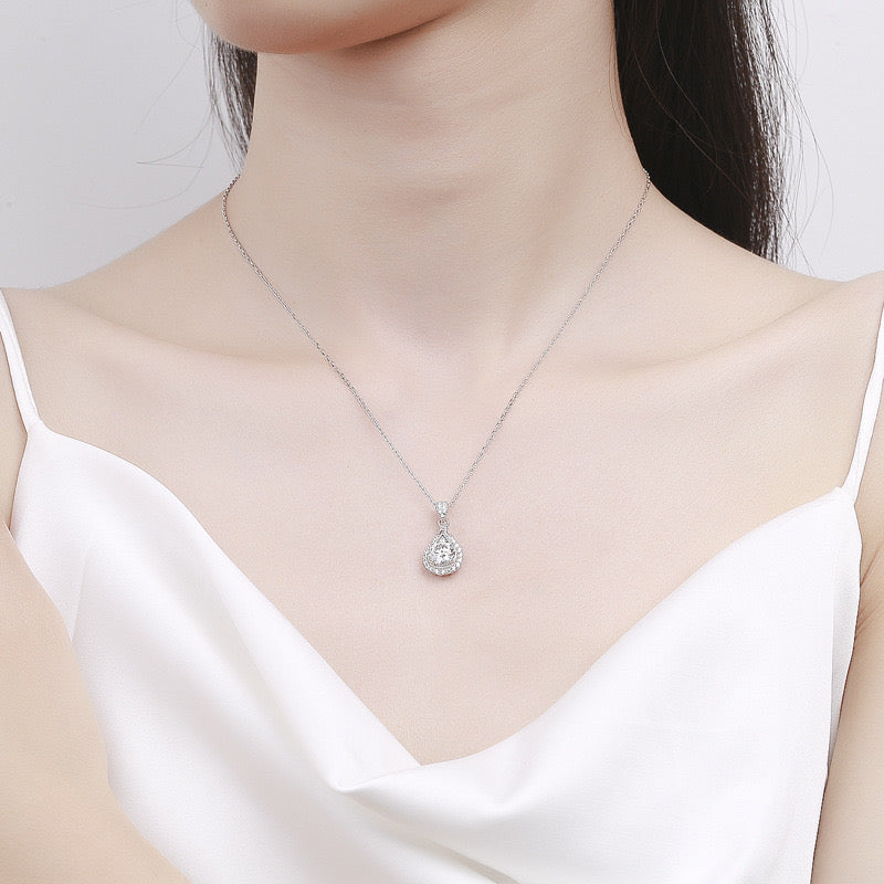 Eva necklace Clearance